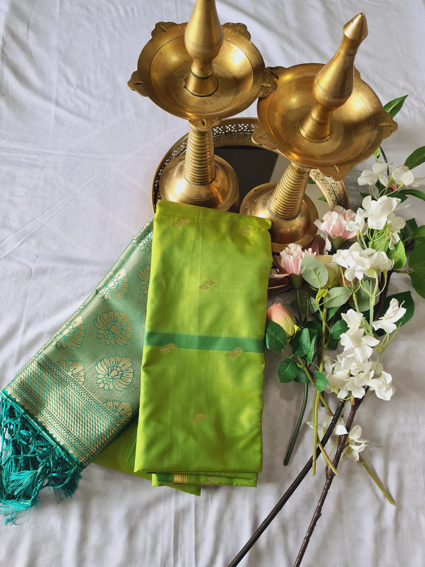 Green & Gold Semi Kanchi silk